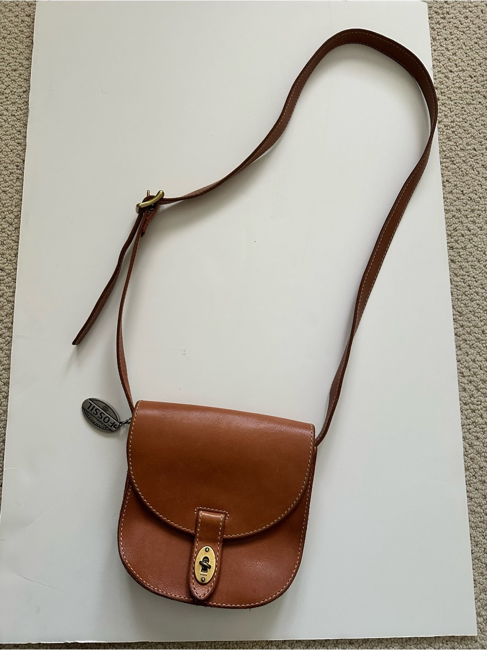 Fossil Tan Genuine Leather Crossbody Saddle Bag with Brass Hardware - Picture 4 of 6